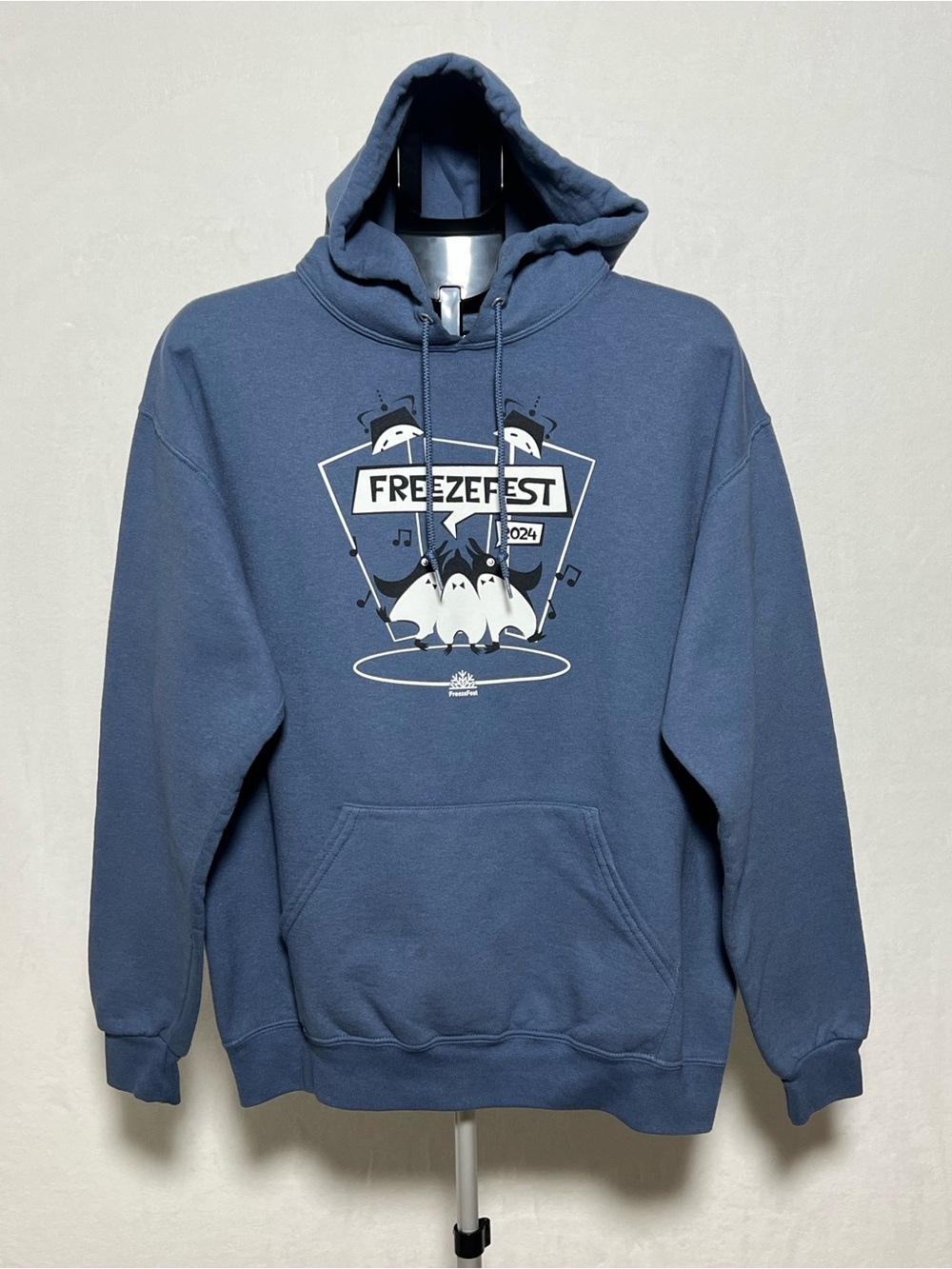 2024 FREEZEFEST Blue Graphic Sweatshirt Hoodie - size L
